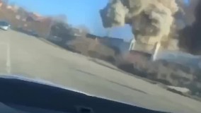 لحظه هدف قرار گرفتن یک پمپ بنزین در اوکراین