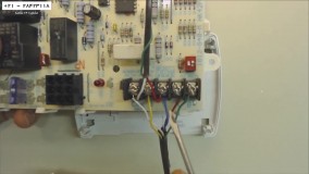 نصب و تعمیر کولر گازی-کولر گازی اسپیلت- مشکل حین نصب یا تعویض ترموستات