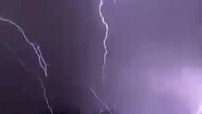 ثبت صحنه زیبای رعد و برق