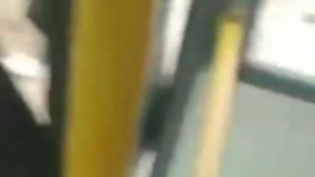 جنجال سنگ‌پرانی به اتوبوس دانشجویان در خرم‌ آباد