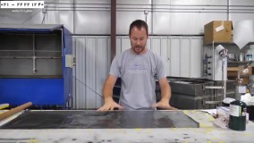 هیدروگرافیک خودرو-هیدروگرافیک قطعات خودرو-چگونگی فیکس کردن فیلم روی آب