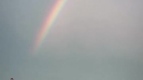 نمایی زیبا و جذاب از رنگین‌کمان در تهران