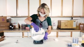 ساخت کوکتل پدیکور-آموزش ساخت بمب حمام-زیبایی پوست-بمب حمام با رایحه قهوه