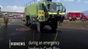 دو نیم شدن هواپیمای شرکت دی اچ ال هنگام فرود اضطراری