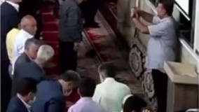 بهم ریختن صف نماز جماعت برای فیلم گرفتن از آقای نماینده !!