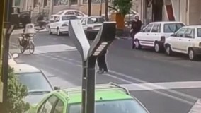 خونسردی دزد حرفه‌ای در سرقت تلفن همراه در تهران