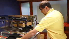 تصویری تعمیر اسپرسوساز- نحوه ی تمیزکردن و بازسازی بویلر آلومینیومی