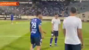 مردم یکصدا پشت ستاره آبی‌ها درآمدند