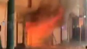 مغازه آجیل فروشی عبدالباقی در آتش سوخت