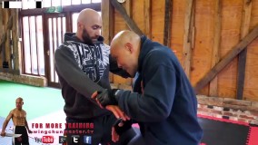 دفاع شخصی در دعوای خیابانی-بهترین آموزش دفاع شخصی-( گرفتن مچ دست مهاجم )