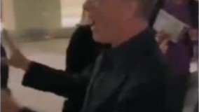 عصبانیت بی‌ سابقه تام هنکس در مقابل هوادارانش !