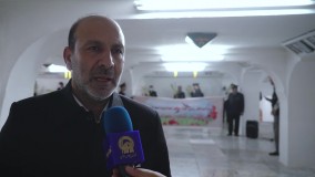 گلباران قبور مطهر شهدای مدفون در حرم مطهر رضوی به مناسبت دهه کرامت