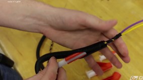 نصب سیستم صوتی-آموزش غیر حضوری سیستم صوتی ماشین-کاور کابل ها و سیم ها