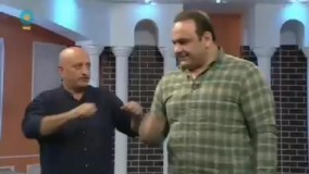 دفاع شخصی مجری دهه شصتی‌ها روی آنتن زنده