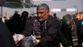 از‌ سقاخانه صحن انقلاب تا سقایی در مسیر کربلا