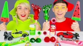 چالش غذا خوردن خوراکی پیکاچو ؛ خنده دار