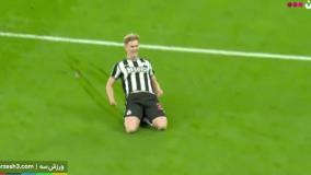 گل دوم نیوکسل به منچستر یونایتد توسط هال