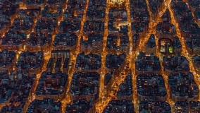 نمایی از شهر بارسلون اسپانیا در شب