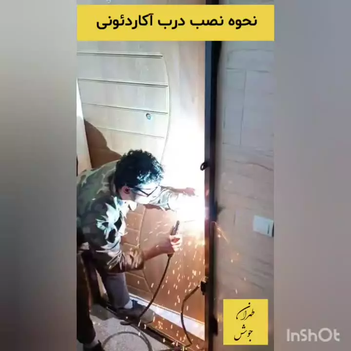 نصب درب آکاردئونی | نصب حفاظ آکاردئونی