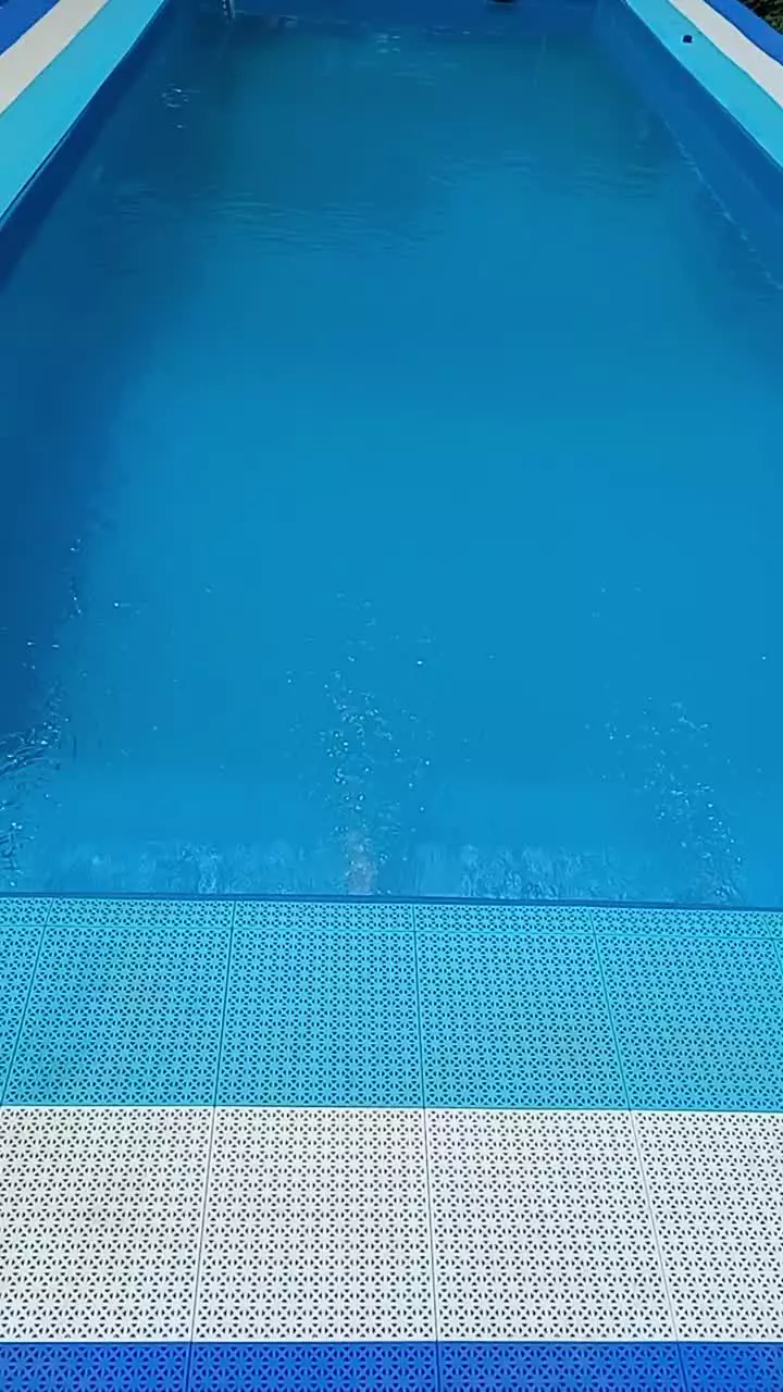 ساخت استخر در باغ - استخر در باغ ویلا لوکس و ارازن - نصب کمتر از 10 روز