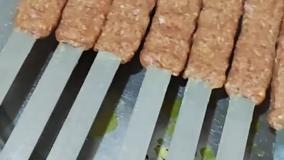 آموزش سیخ زدن کباب کوبیده