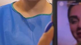 کاشت ابرو در کلینیک شن‌های نقره‌ای