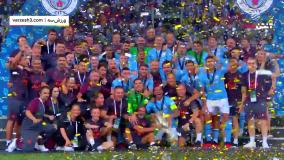 نگاهی به لحظه بالا بردن جام قهرمانی سوپرکاپ اروپا توسط کایل واکر