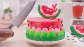 تزئین کیک هندوانه ای مینیاتوری