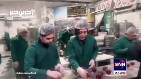 خواننده و بلاگر مشهور کره‌ای در حال خدمت در چایخانه حرم امام رضا (ع)