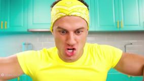 چالش غذایی خنده دار: چالش جذاب وافل شکلاتی رنگی رنگی | سرگرمی کودکان و بانوان