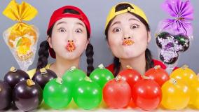 چالش غذایی خنده دار: چالش هیجان انگیز سگ شکلاتی و سگ واقعی جدید | سرگرمی کودکان و بانوان