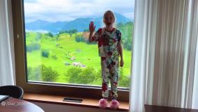 ناستیا و بابایی شنا در دریا | برنامه کودک سرگرمی ناستیا استیسی