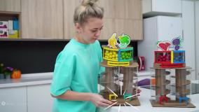 آیوا و مامان-برنامه کودک دخترانه-ایوا ورزشکار-برنامه کودک جدید-کودک تفریحی 2