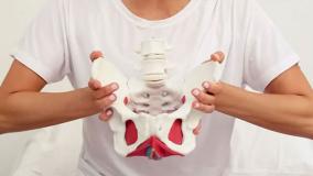 ارتباط بین ضعف عضلات کف لگن و مشکلات جنسی مثل درد حین رابطه یا کاهش لذت جنسی چیه؟