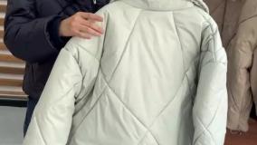 کاپشن کوتاه زمستانه: گرما و استایل در یک انتخاب