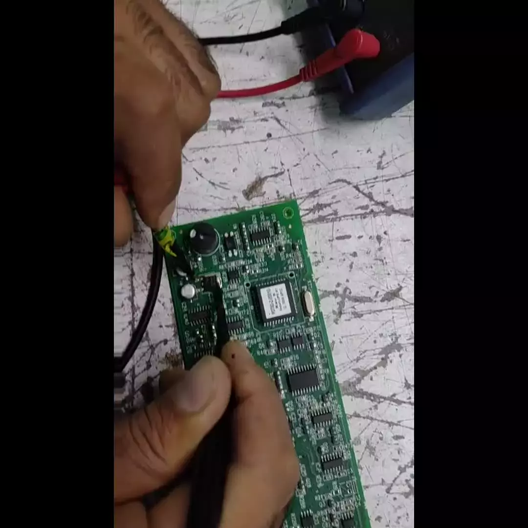 مرکز خدمات تخصصی یو پی اس در مشهد