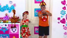 پشت پرده ناستیا و استیسی: از زندگی واقعی ناستیا تا درآمد میلیونی این ستاره کوچک!