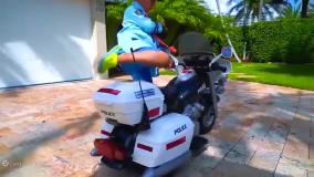 برنامه کودک سنیا ، سنیاشو ، سنیا به عنوان یک پلیس یک دزد را می گیرد