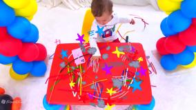 سنیا و نیکی / سرگرمی سنیاشو / بازی با ماشین اسباب بازی / بانوان کودک