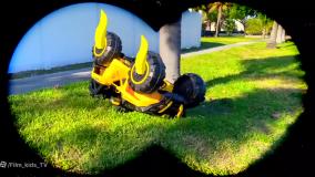 سنیاشو - سنیا و نیکی - ماشین بازی سنیا در خیابان - سنیا کودک تفریحی