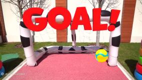 سنیا و نیکی - فوتبال بازی بابایی - سنیاشو - سرگرمی بانوان کودک