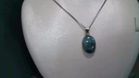 مانکن طلافروشی در نمای خاص