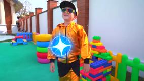 سرگرمی کودکان سنیاشو :: همه ماشین های سنیا خراب شده و او باید همه را تعمیر کند!