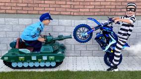 برنامه کودک سنیا | ماشین پلیس ماشین جدید | سنیاشو جدید برنامه کودک سرگرمی بانوان