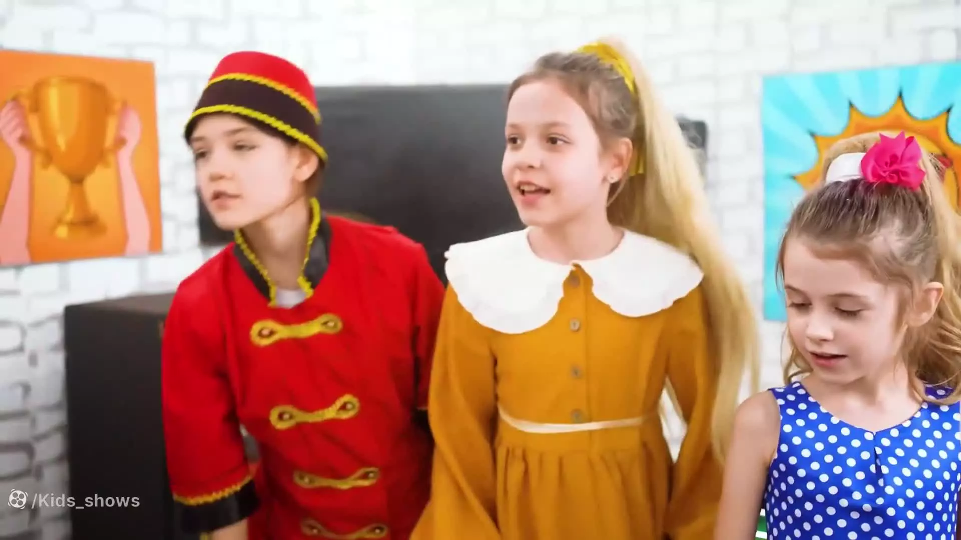 روز پرهیجان آیواشو: کارتون کودک طولانی ایوا و مامان | ایوا و ونزدی آدامز جدید