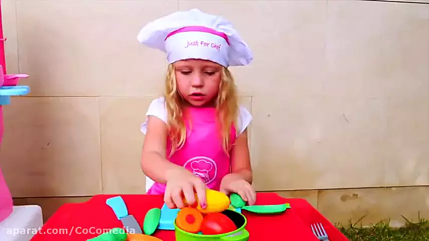 برنامه کودک بازی خلاقانه با ناستیا و بابایی | ناستیا آشپز شد!