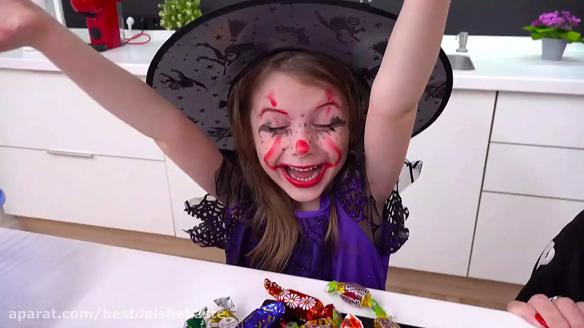 آیواشو جدید: کارتون کودک طولانی با ایوا و مامان شاد چالش هلووین