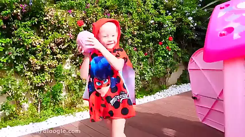 ناستیا و استیسی تو زمین بازی | ماجرای خنده دار جدید