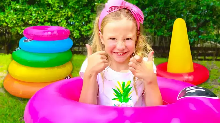 برنامه کودک ناستیا و بابا تو یه بازی دیوونه کننده! | بازی در طبیعت