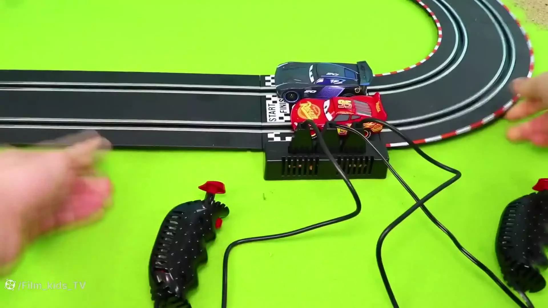 کلیپ ماشین بازی کودکانه ، تعمیر ماشین مک کویین ، کارتون ماشین بازی جدید